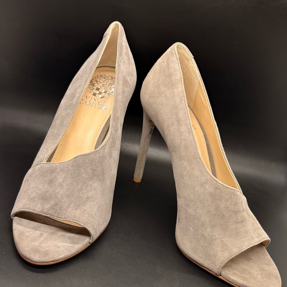 Vince Camuto Taupe Peep-Toe Heels
